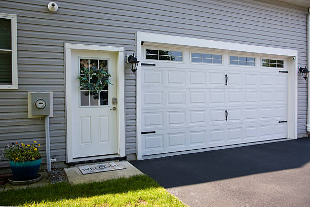 24/7 Emergency Garage Door Panel Replacement experts in Wilmington, OH